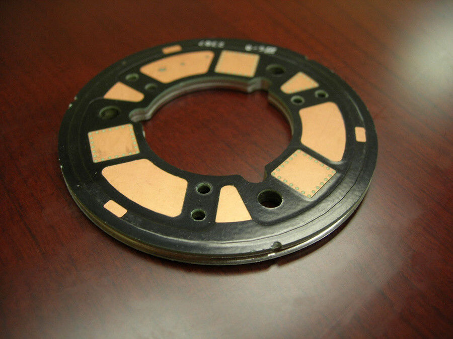 0.6-6.0MM ความหนา IMS PCB ด้วย ISO 14001 2015 การรับรองและสีขาว Silkscreen