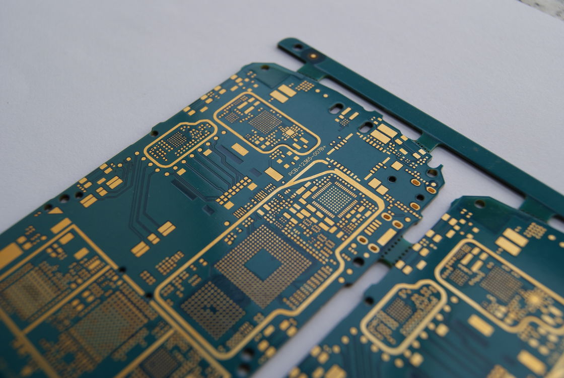 การควบคุมความขัดขวาง HDI PCB Board ด้วยสัดส่วนความละเอียด 10 1 และคําขอพิเศษ Half Hole HDI Quick turn ถึง 24H