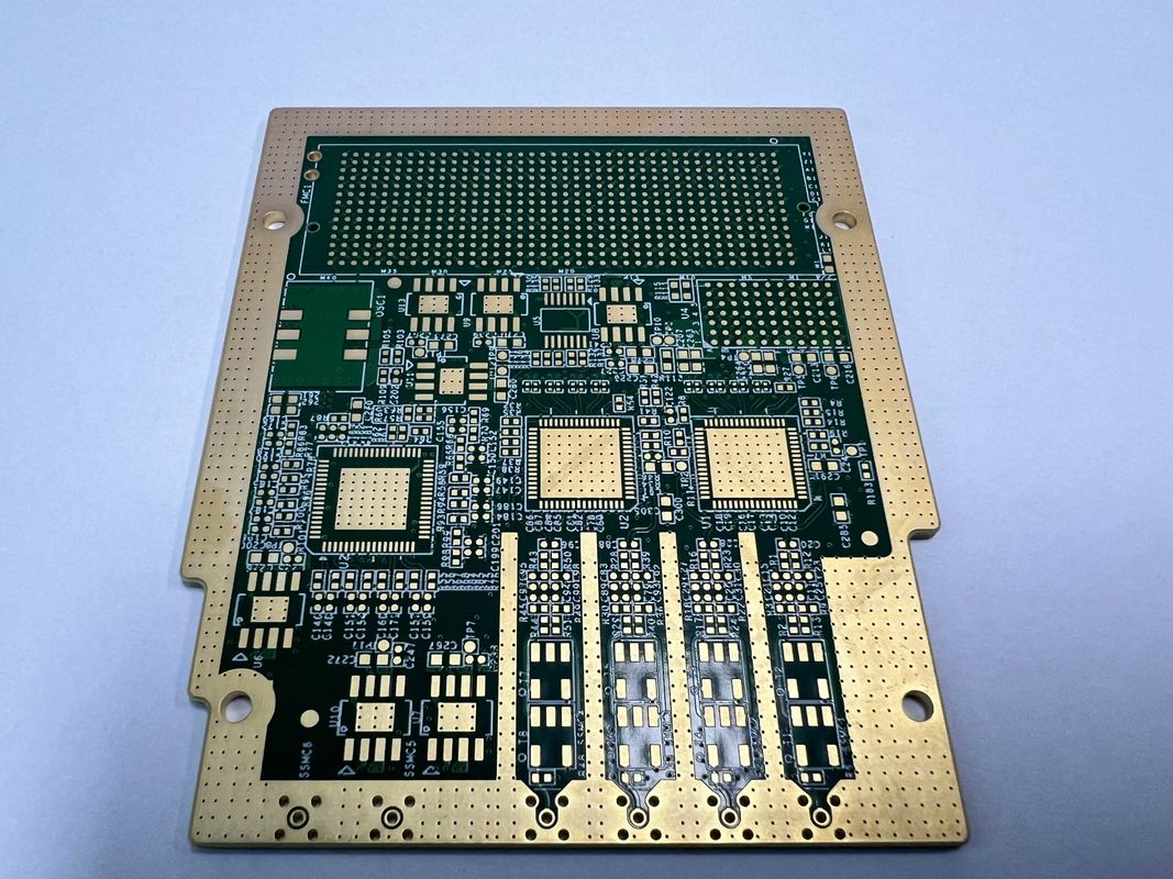 6-32L Board Layer HDI PCB Board ผลิตจากวัสดุแท้ FR4 IT180 และขนาดหลุมเจาะเลเซอร์ 0.1 มิลลิเมตรสําหรับการใช้งาน